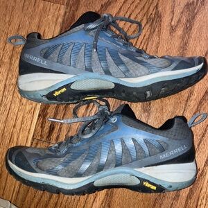 Merrell Women's Gray & Blue Athletic Shoes